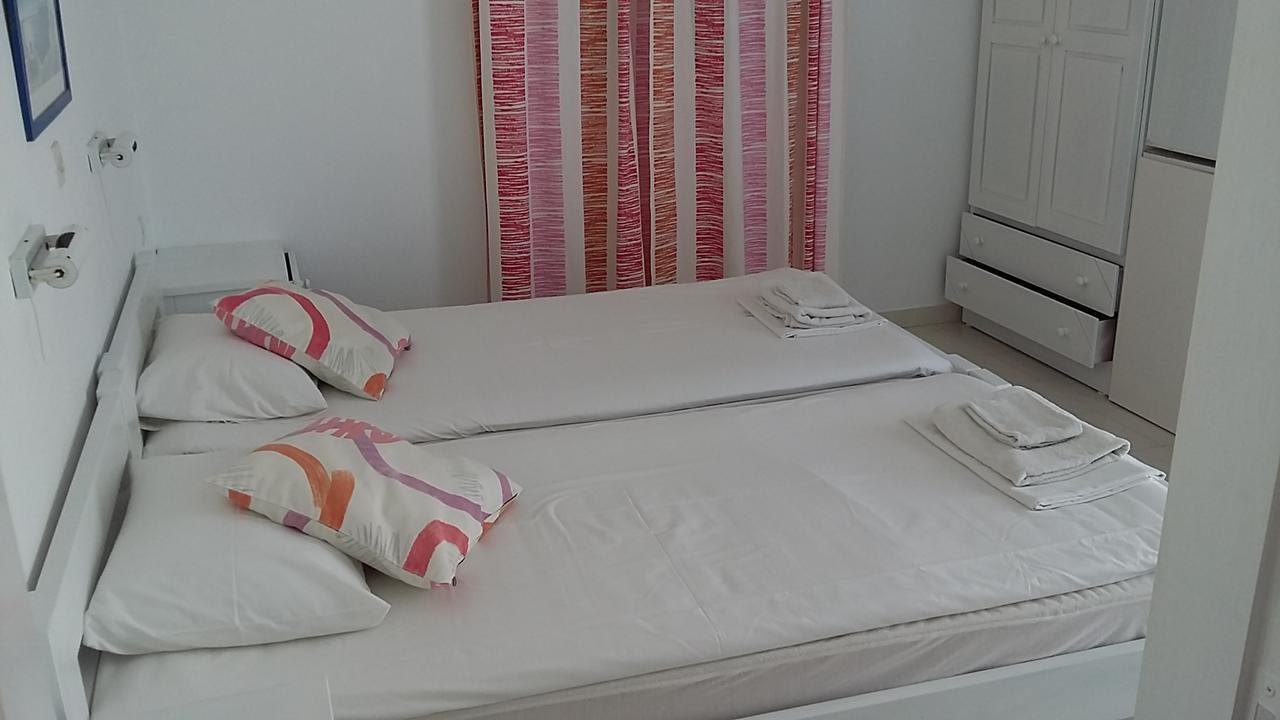 Galanis Place Antiparos Exterior photo